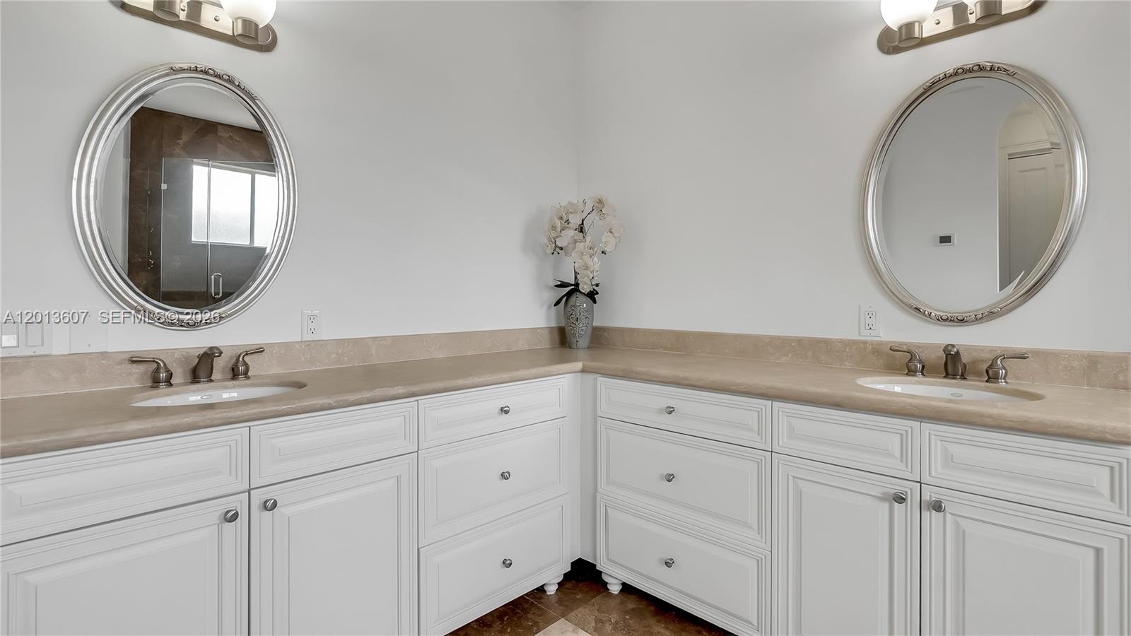 ROYAL OAKS FRANCESCA - Residential