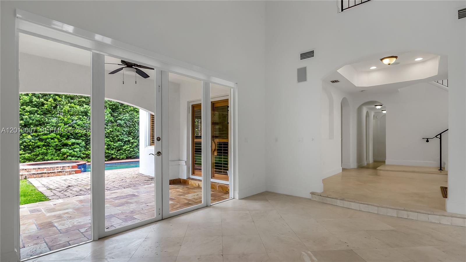 ROYAL OAKS FRANCESCA - Residential
