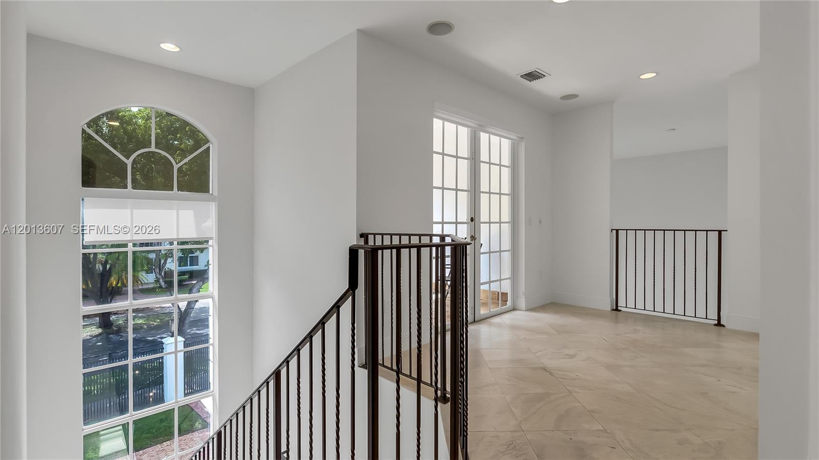 ROYAL OAKS FRANCESCA - Residential