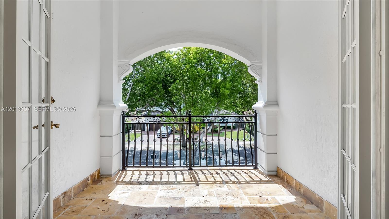 ROYAL OAKS FRANCESCA - Residential
