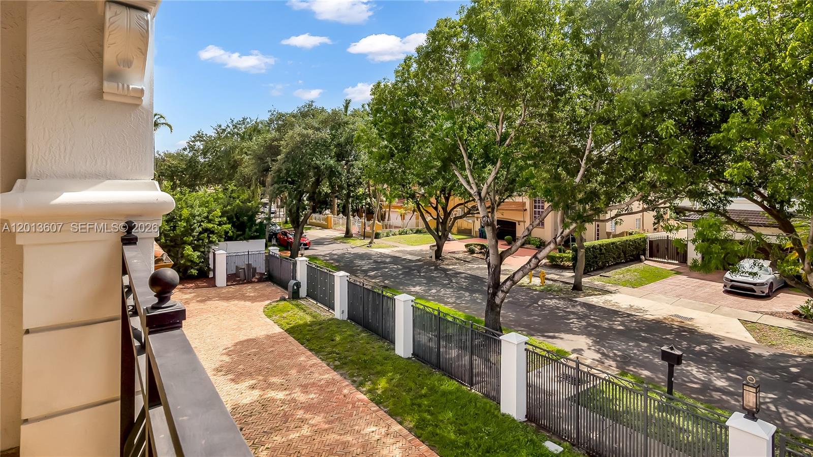 ROYAL OAKS FRANCESCA - Residential
