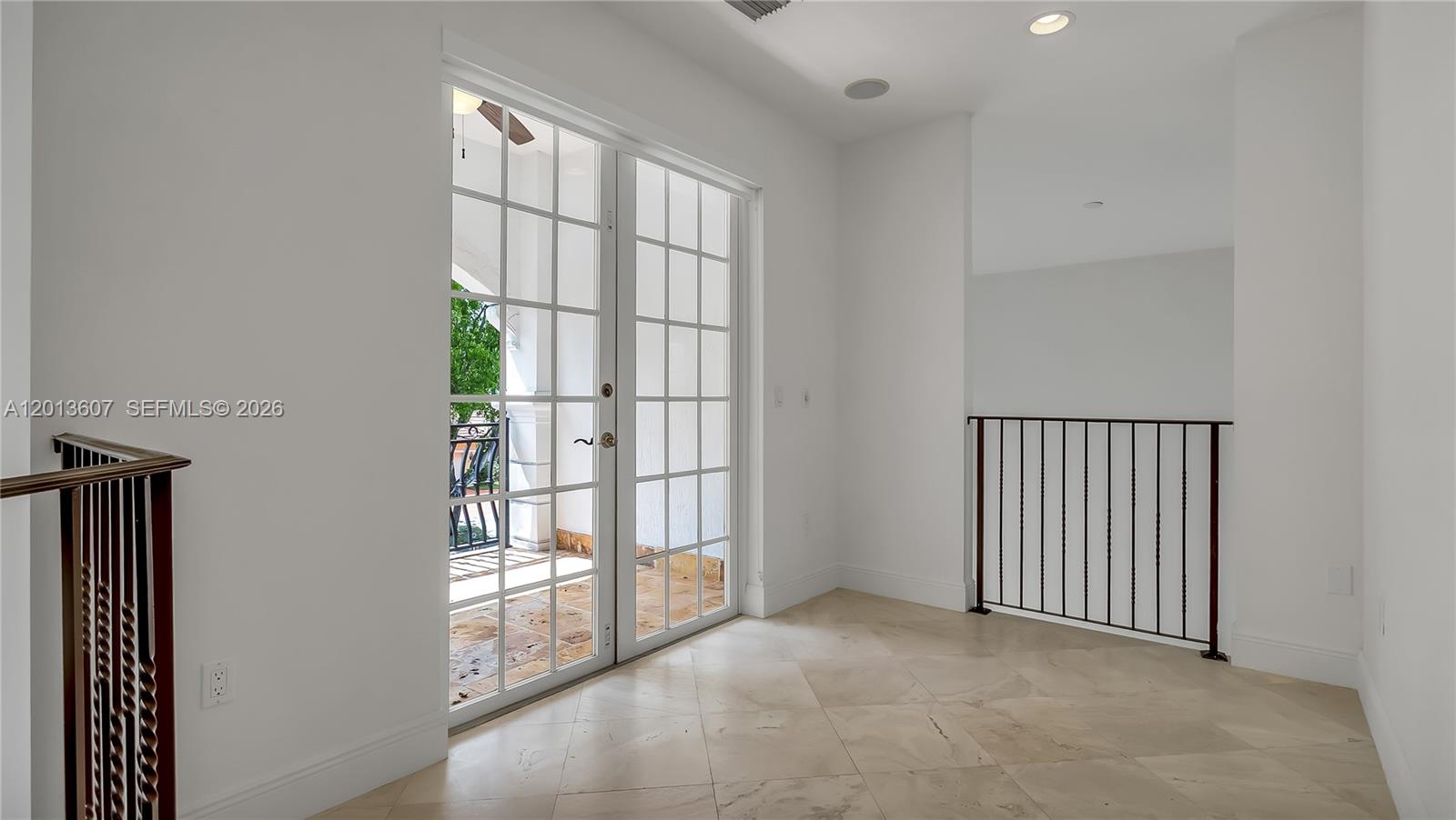 ROYAL OAKS FRANCESCA - Residential