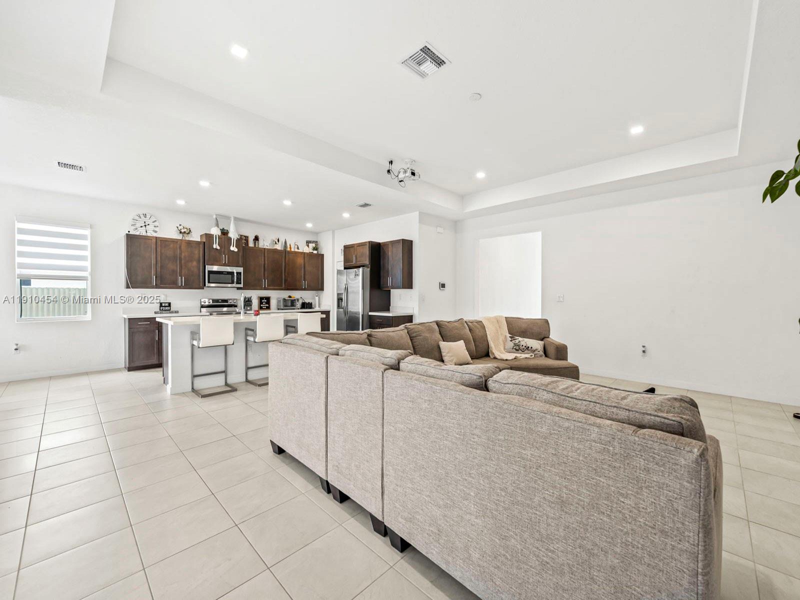 GARDEN HOMES - Residential