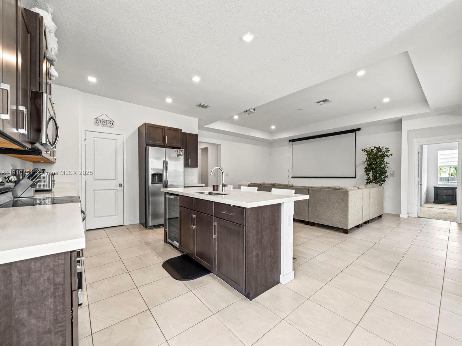 GARDEN HOMES - Residential