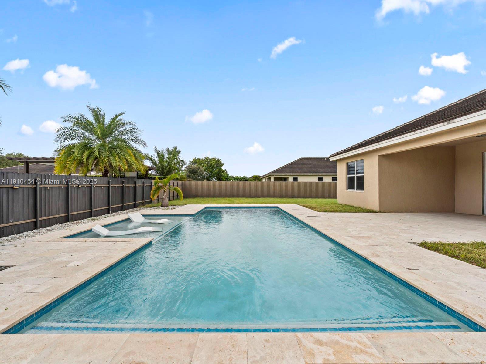 GARDEN HOMES - Residential