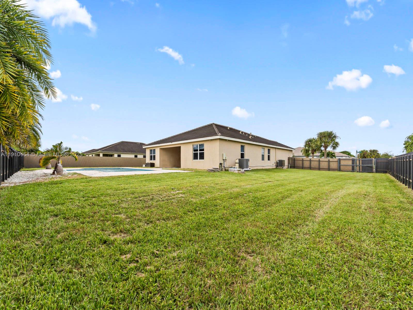 GARDEN HOMES - Residential