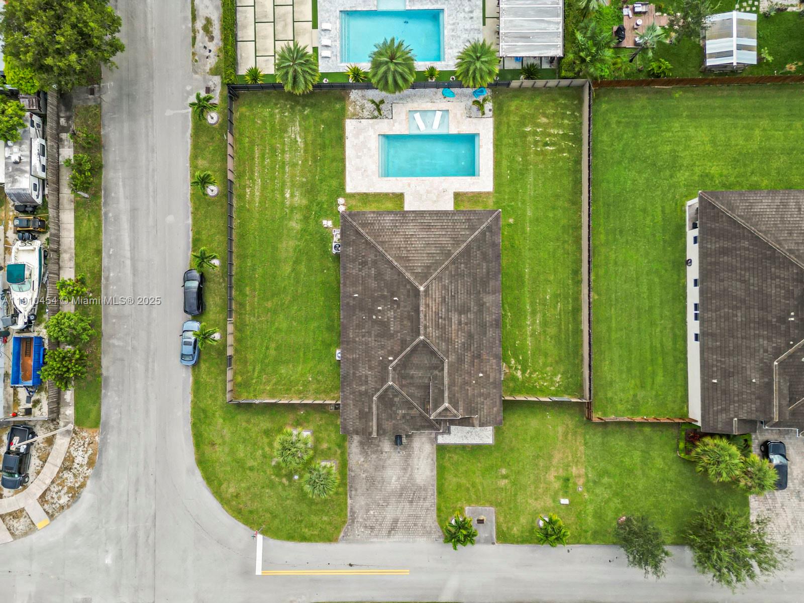 GARDEN HOMES - Residential