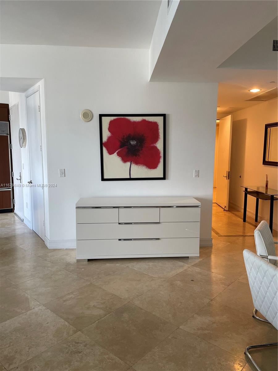 TDR TOWER I CONDO - Residential