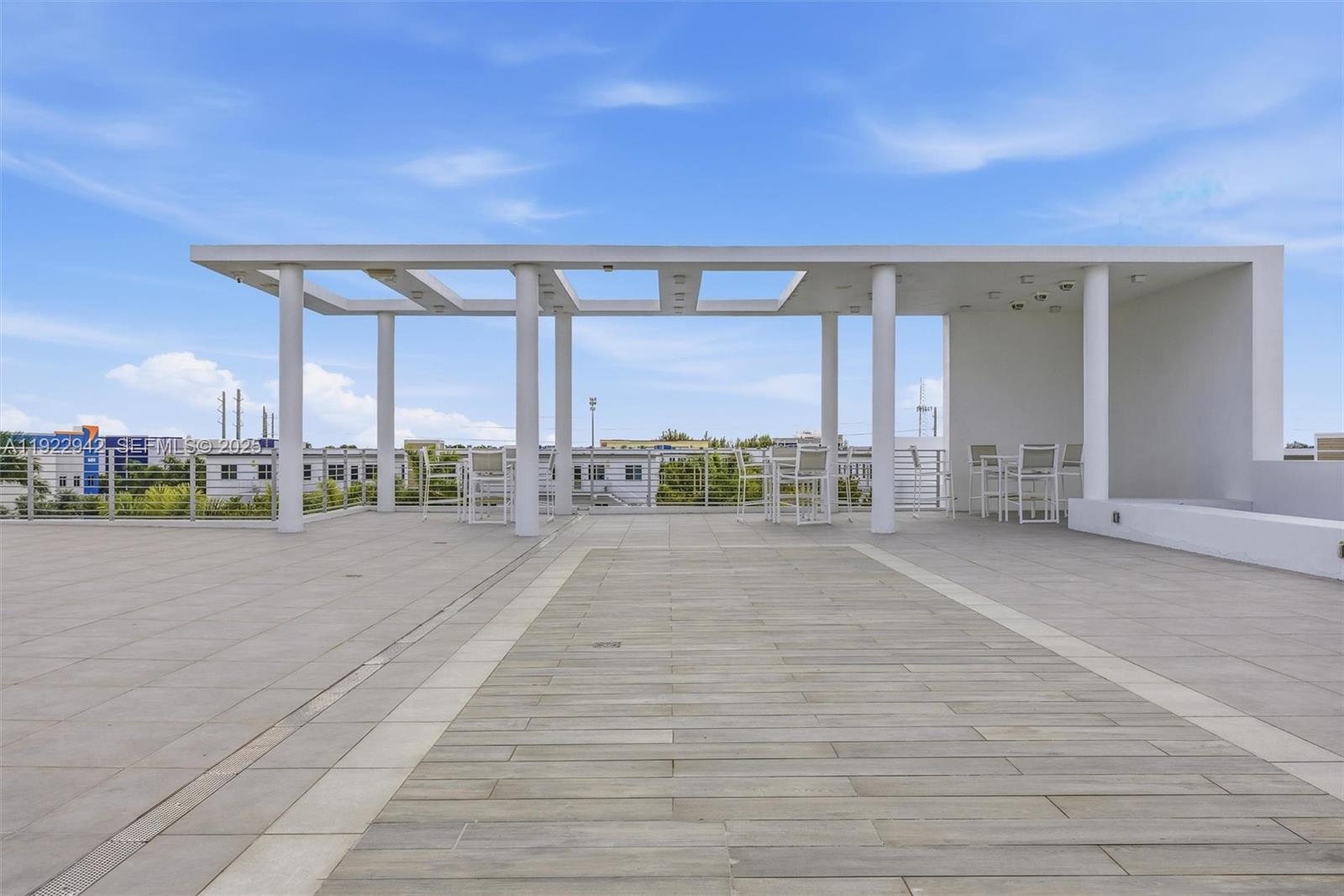 LANDMARK AT DORAL CONDO N - Residential