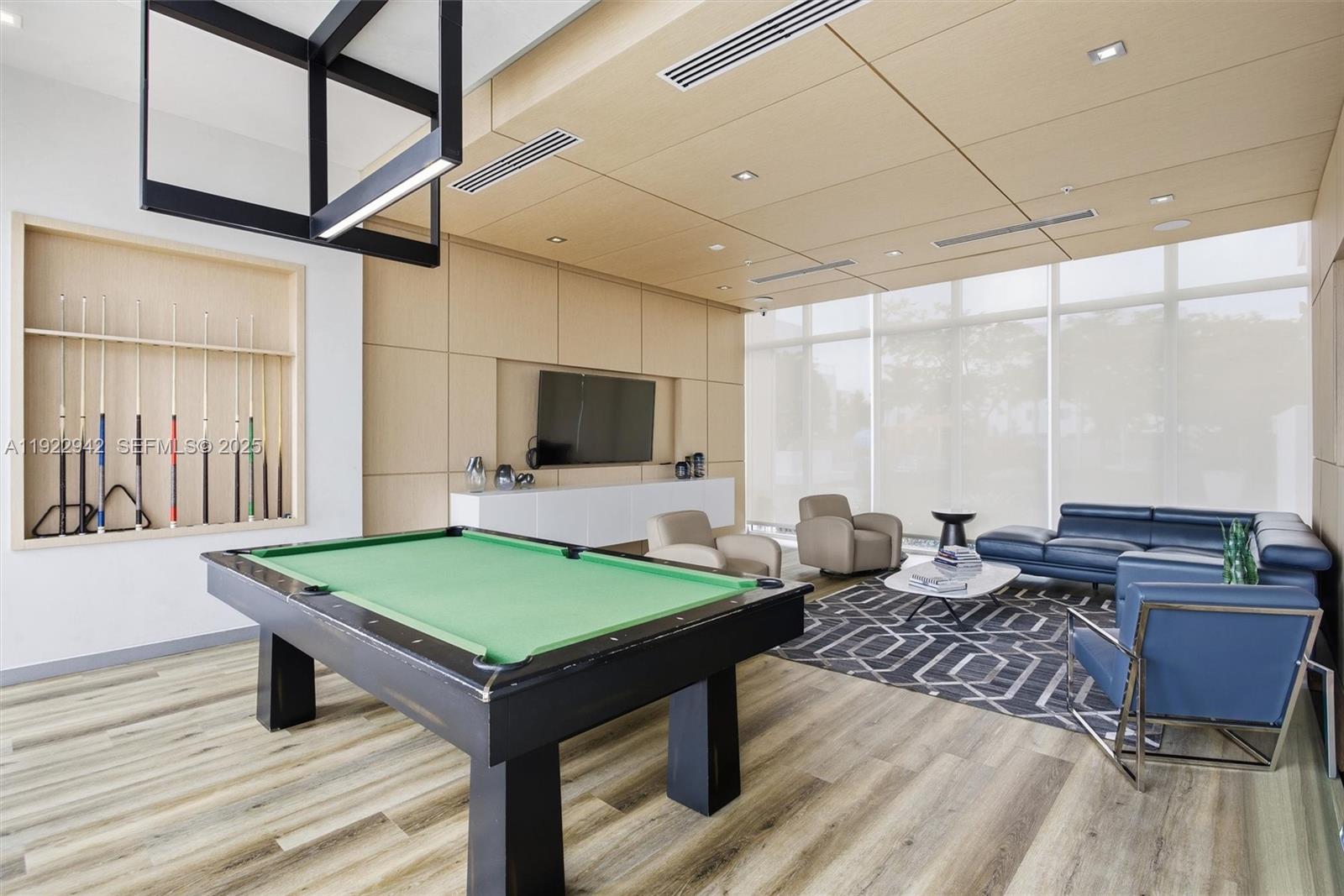 LANDMARK AT DORAL CONDO N - Residential