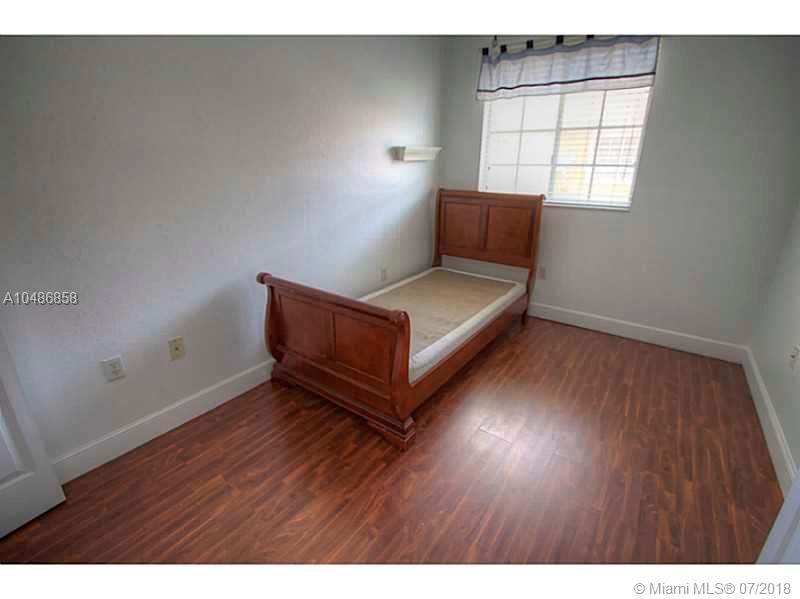 Lilandia Estates Condo - Residential