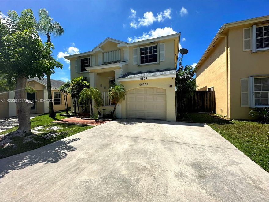THIS LOVELY 3 BEDROOM/2.5 BATH HOME LOCATED IN THE HEART OF KENDALL IN AMARETTO IS READY FOR YOUR PERSONAL TOUCHES. THIS QUIET COMMUNITY OFFERS A LOVELY CLUBHOUSE, POOL AND LIGHTED TENNIS COURTS. CENTRALLY LOCATED NEAR MIAMI-DADE COLLEGE, RESTAURANTS AND MAJOR HIGHWAYS