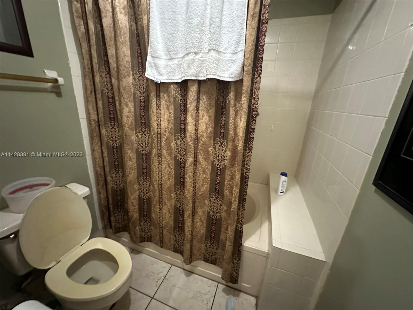 AMARETTO 1ST ADDN - Residential