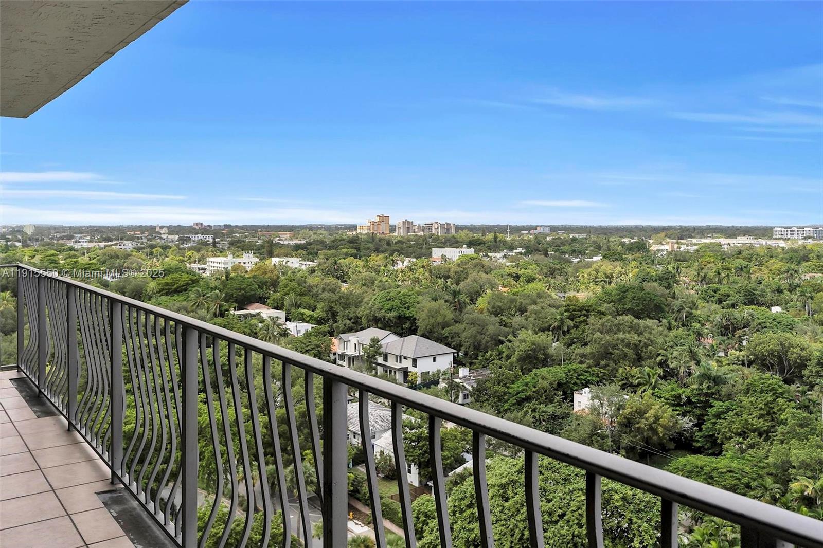 THE PALM BAY YACHT CLUB C - Residential Lease