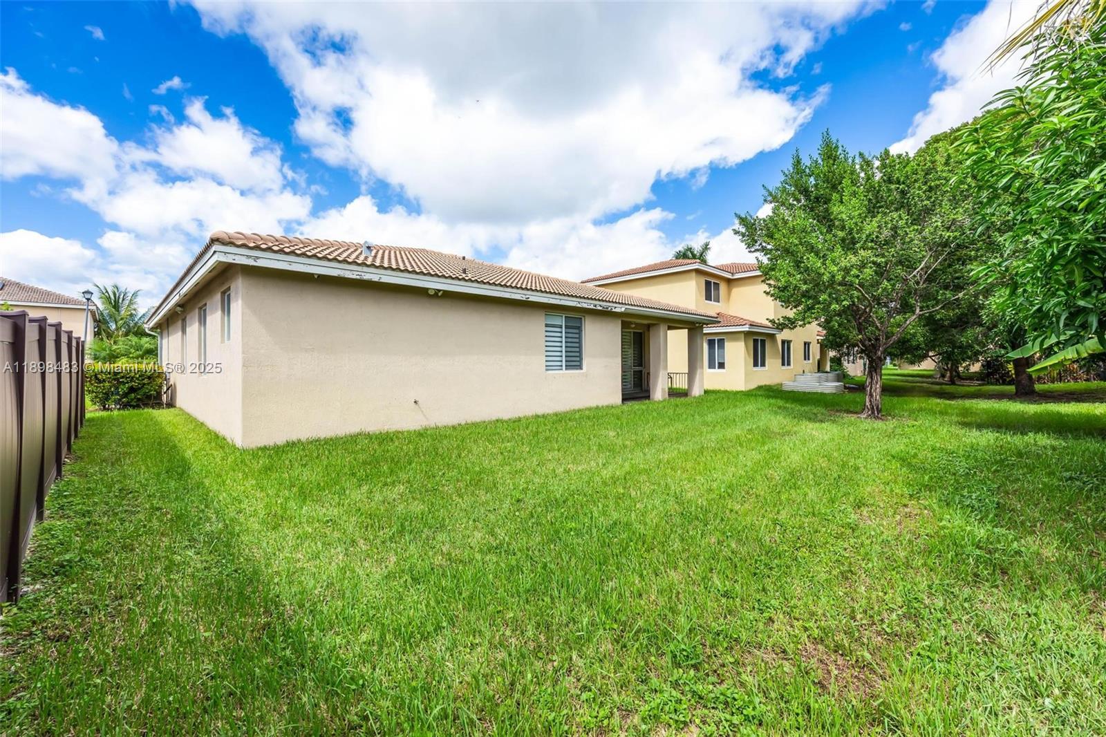 SPORT ACRES - Residential