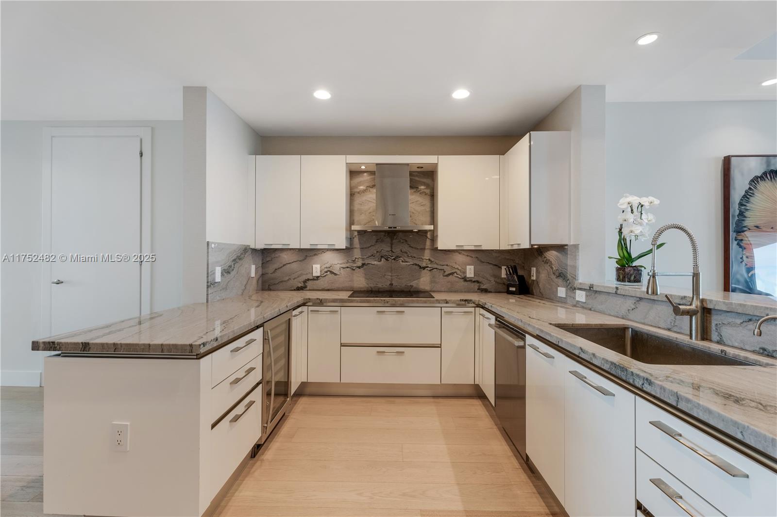 Grovenor House - Residential