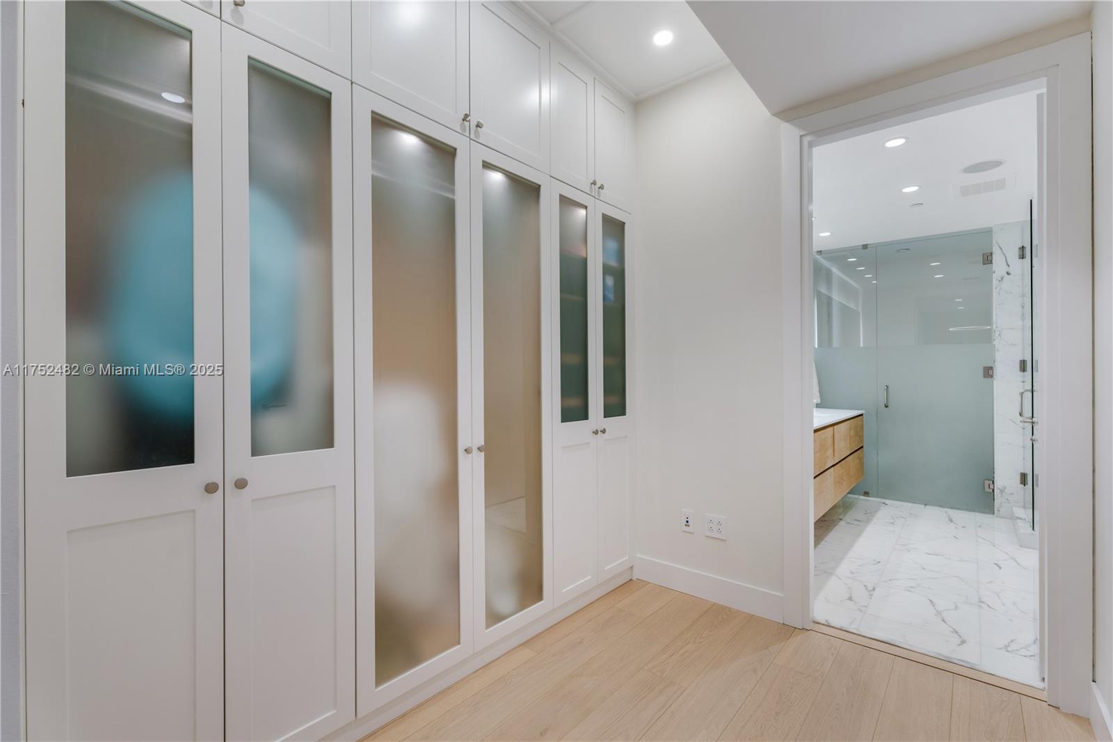 Grovenor House - Residential