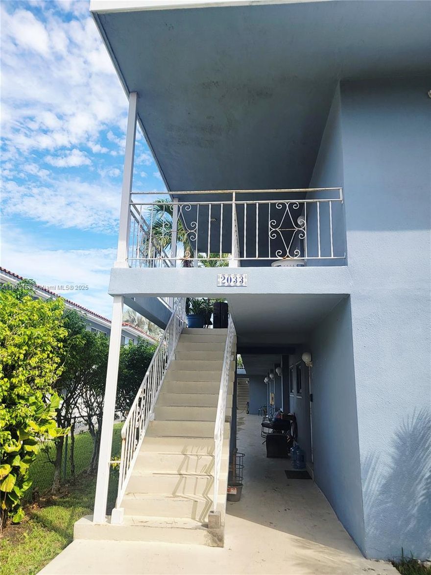 Own this good sized 1/1 unit with own washer/dryer, in a small, quiet building facing the canal. Central A/C. Located in Normandy , Miami Beach, and right across Normandy Golf Community. 5 minutes to Collins Avenue: Supermarkets, Restaurants and Shopping. Street Parking.
Tenant occupied. 
And the fruit of the cake: your own, assigned boat slip. (Forget about long lines at Public Marinas)