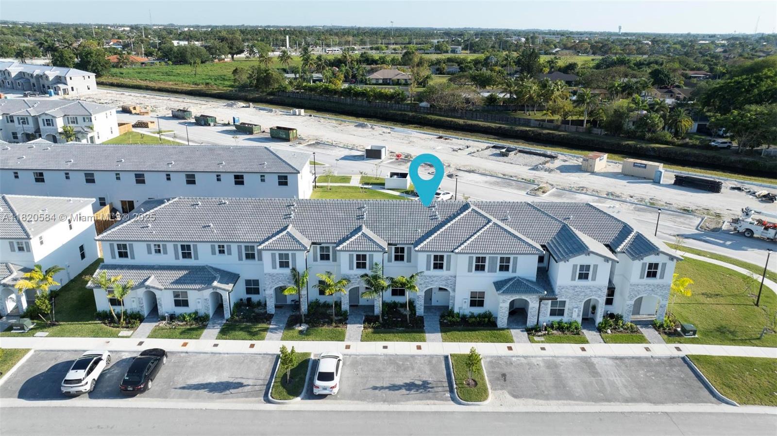 PARADISE PINES - Residential