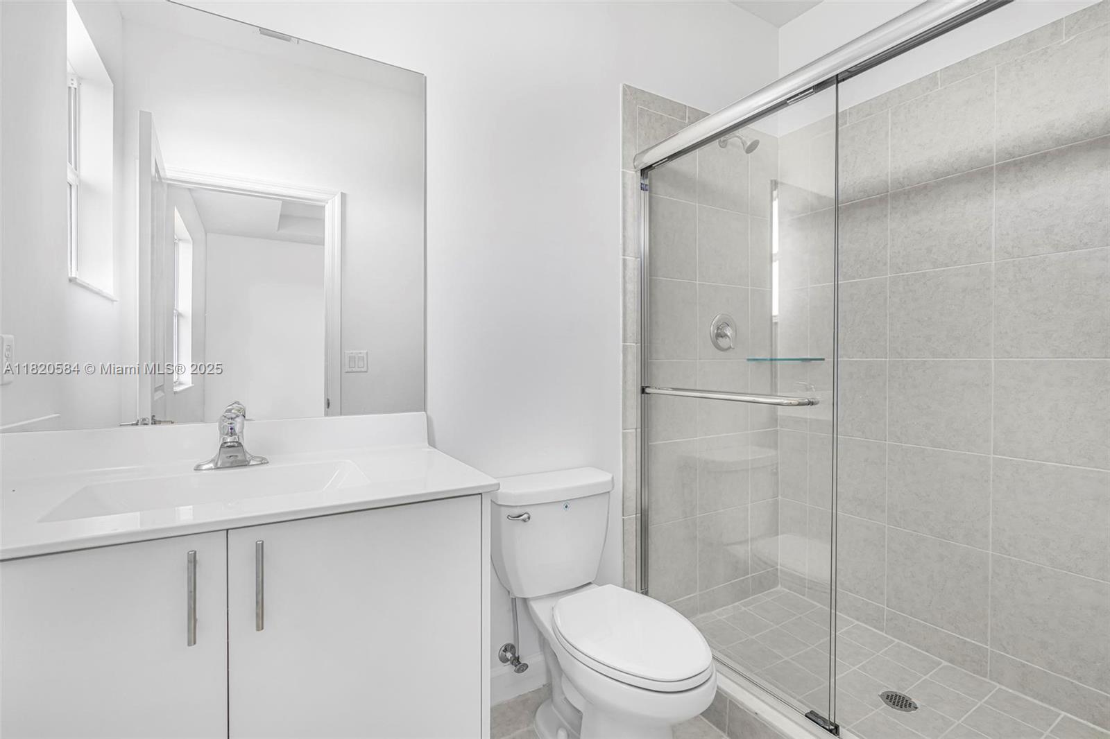 PARADISE PINES - Residential