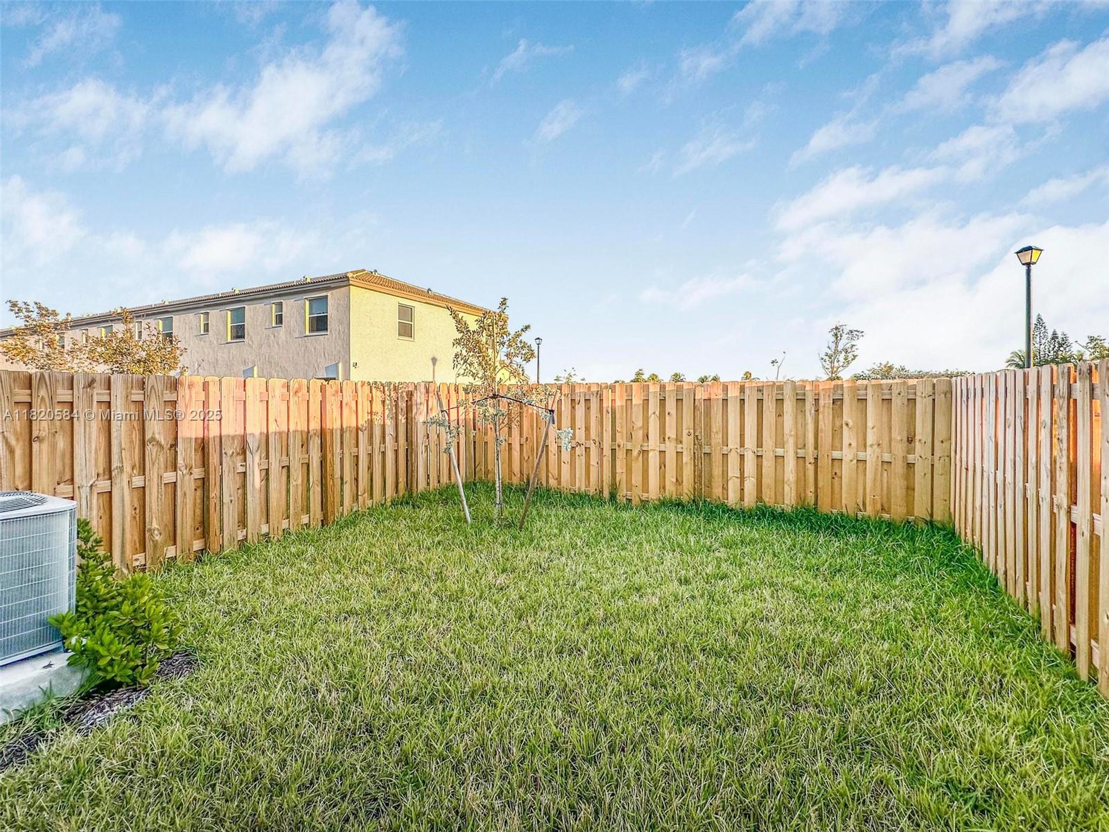 PARADISE PINES - Residential