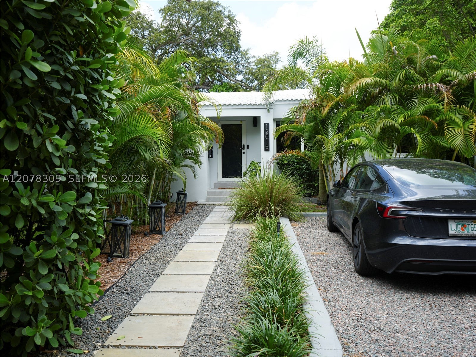 12015 NE 10 Ave
