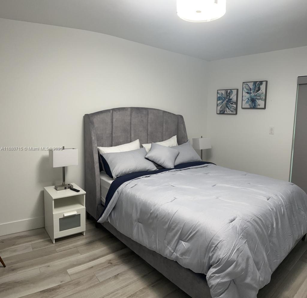 BUILDING THREE OF RACQUET - Residential Lease