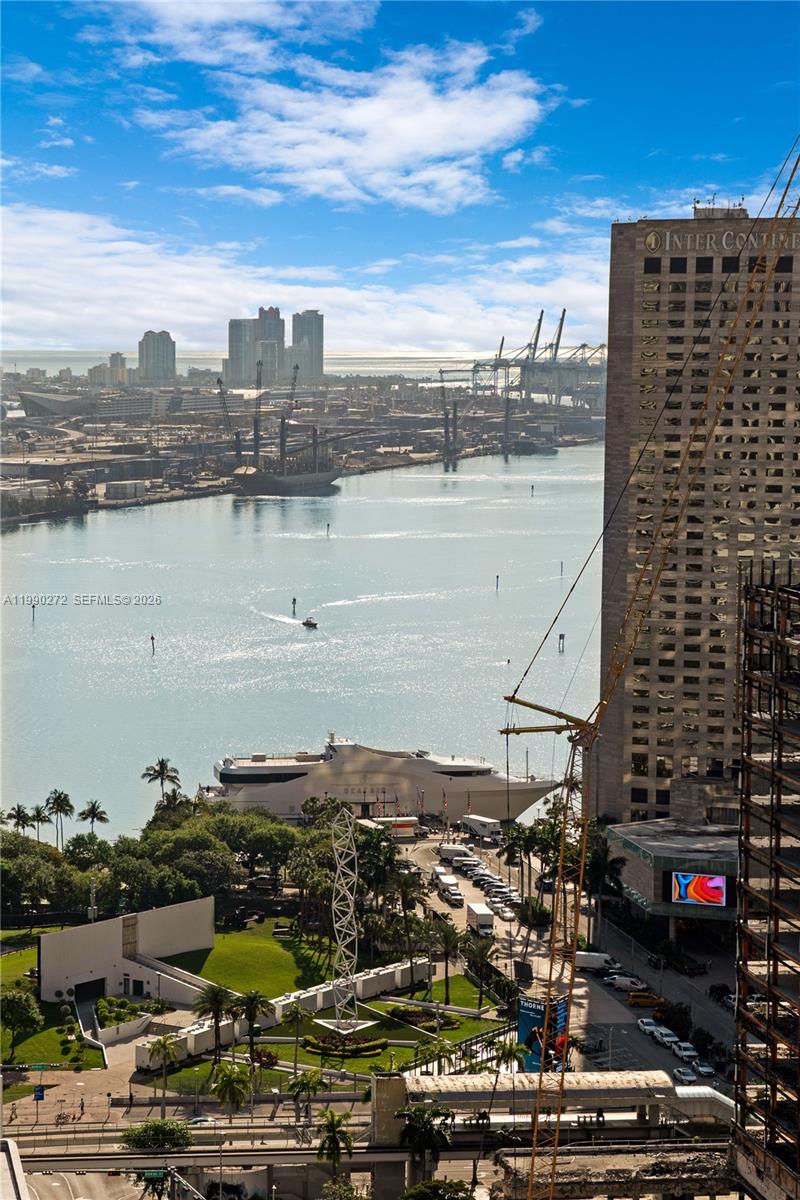 CENTRO CONDO - Residential