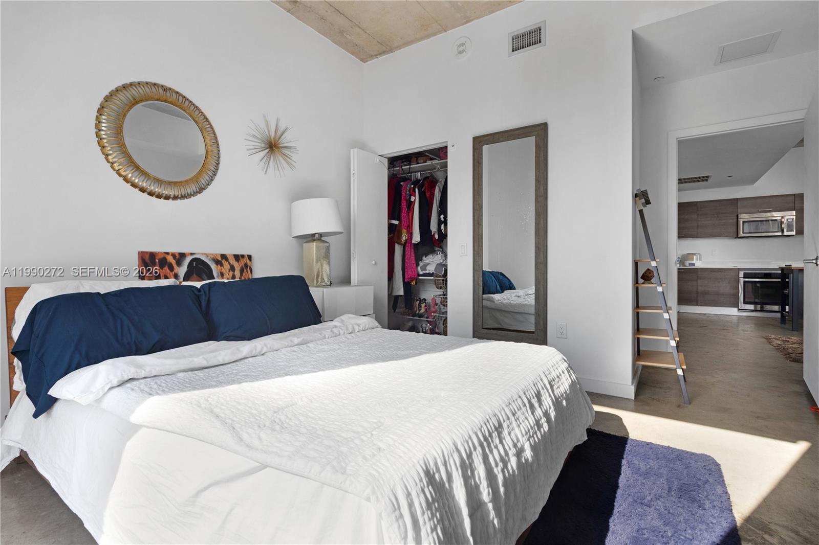 CENTRO CONDO - Residential