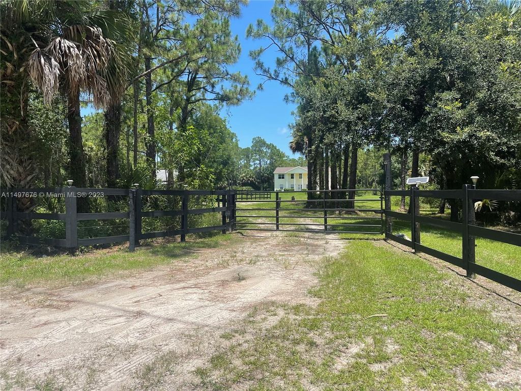 Photo of 25401 SW 86th St, Indian Town, FL 34956 (MLS # A11497676)