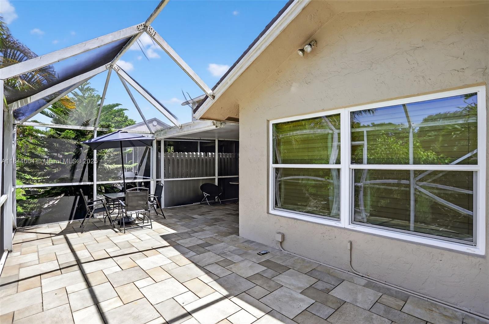 THE LAKES - Residential