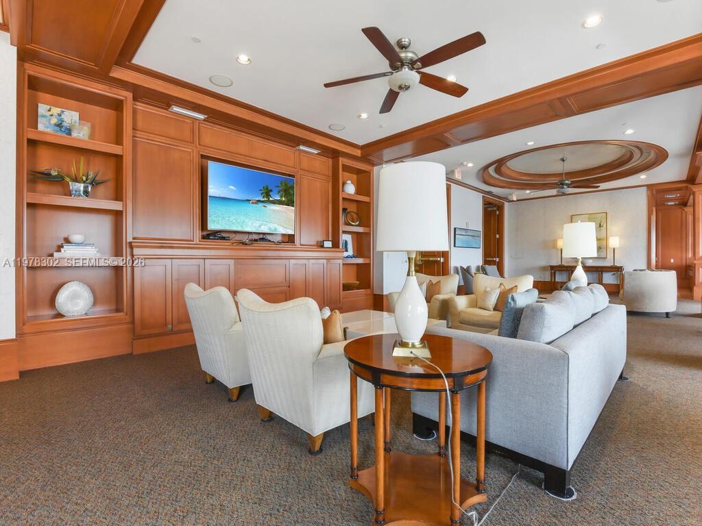 HIGH POINT PLACE - Residential