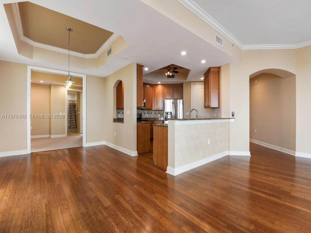 HIGH POINT PLACE - Residential