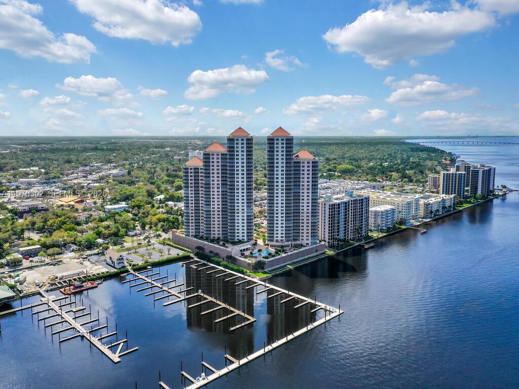 HIGH POINT PLACE - Residential