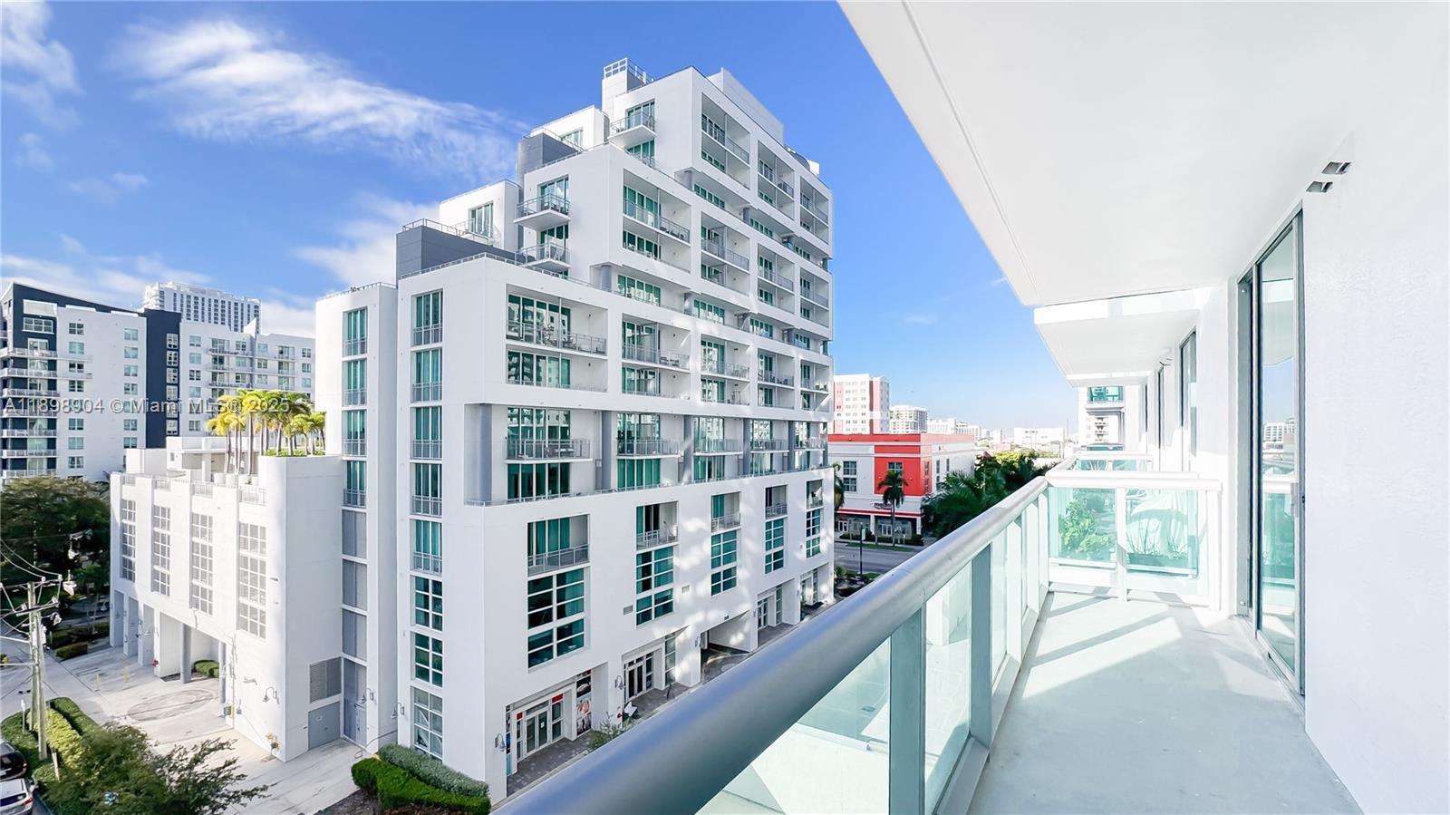 GALLERY ART CONDO - Residential Lease