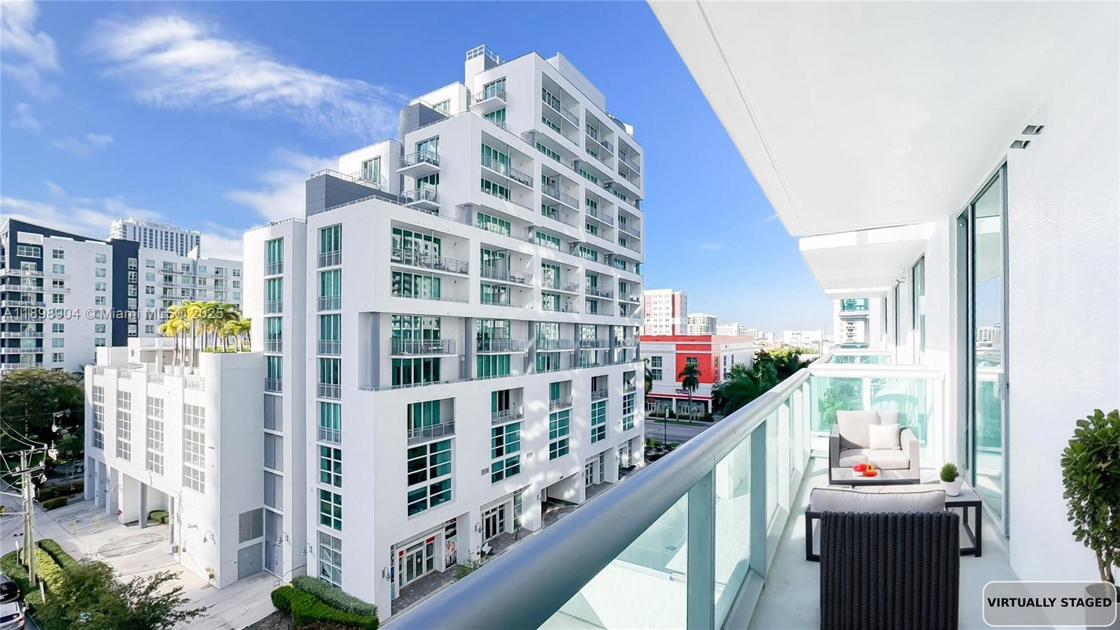 GALLERY ART CONDO - Residential Lease