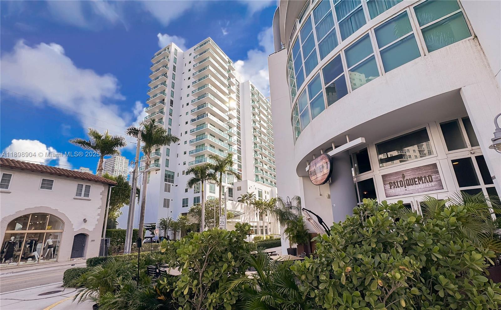 GALLERY ART CONDO - Residential Lease