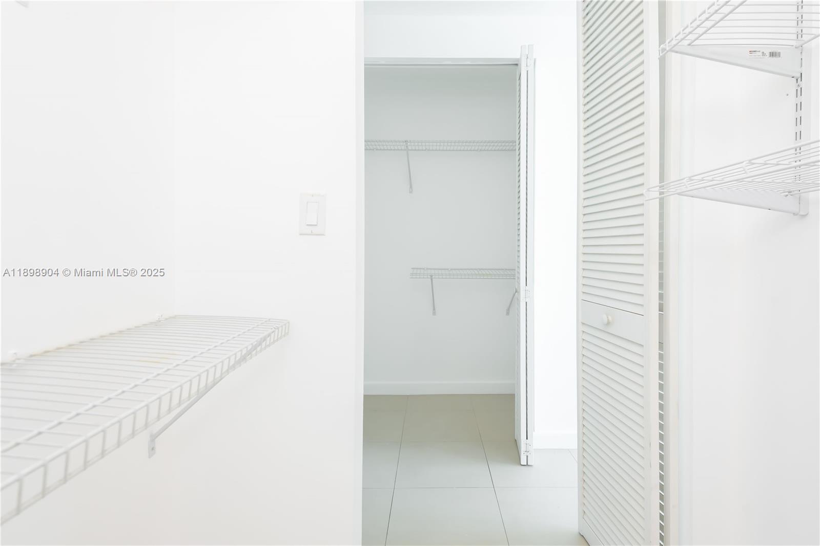 GALLERY ART CONDO - Residential Lease