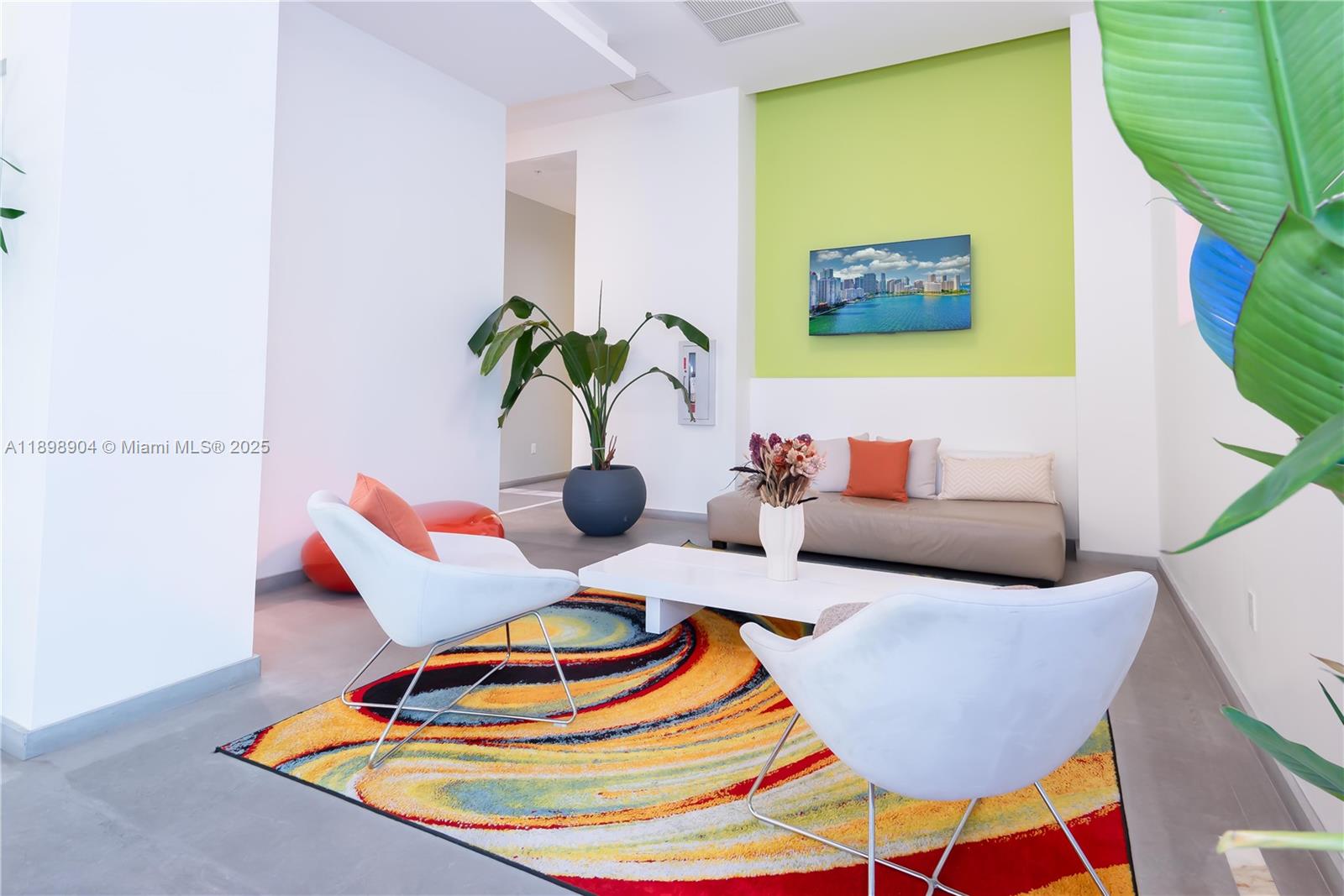 GALLERY ART CONDO - Residential Lease