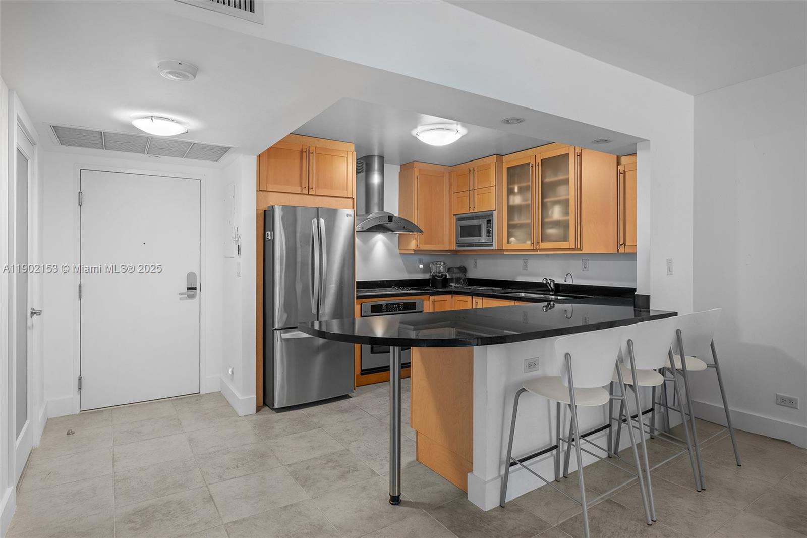 2301 Collins Ave 1501