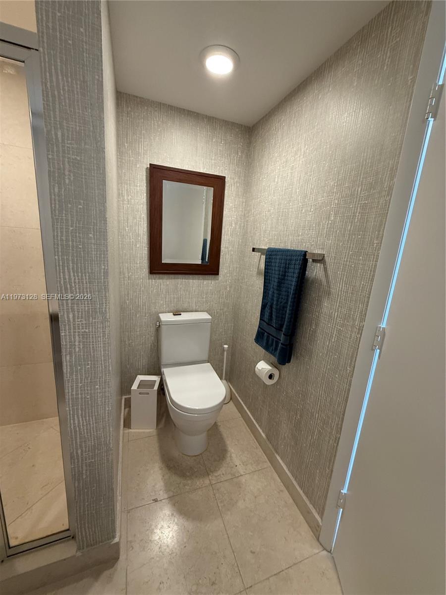 ICONBRICKELL CONDO NO 1 - Residential Lease