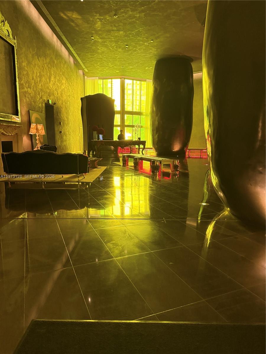 ICONBRICKELL CONDO NO 1 - Residential Lease