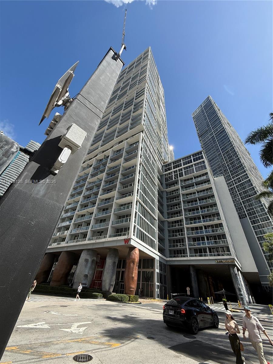 ICONBRICKELL CONDO NO 1 - Residential Lease