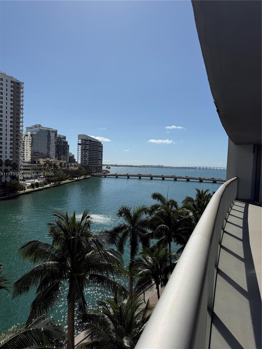 ICONBRICKELL CONDO NO 1 - Residential Lease