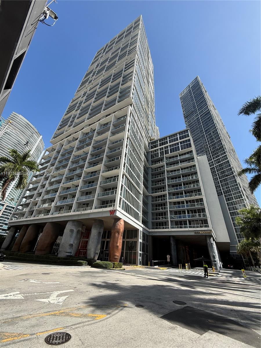 ICONBRICKELL CONDO NO 1 - Residential Lease