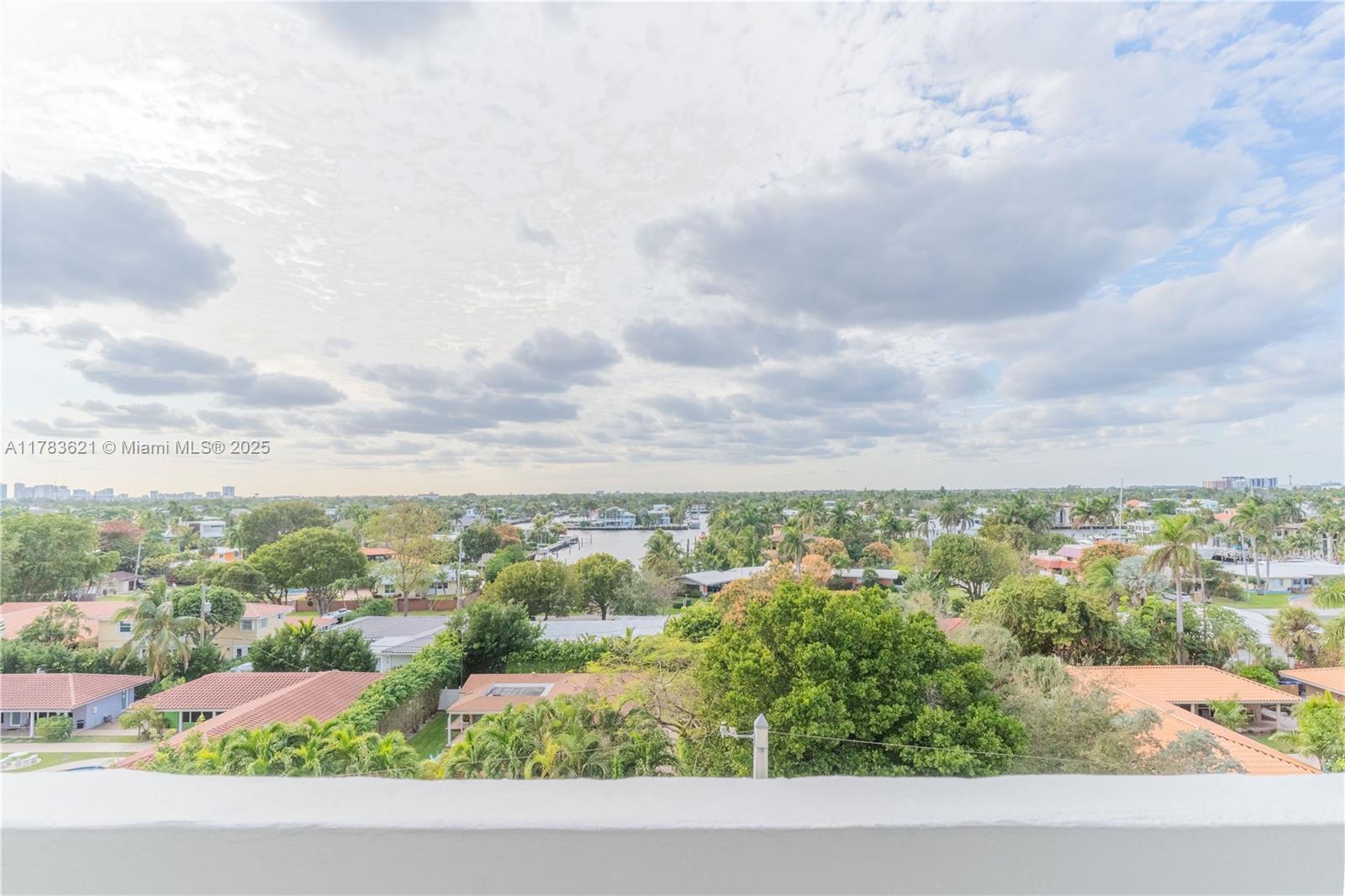 WHITE EGRET CONDO - Residential