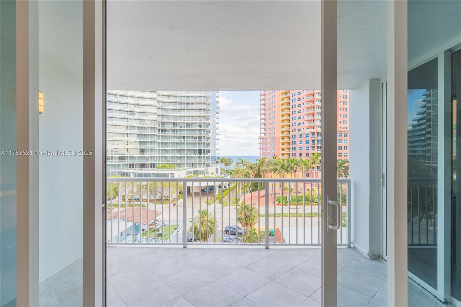 WHITE EGRET CONDO - Residential