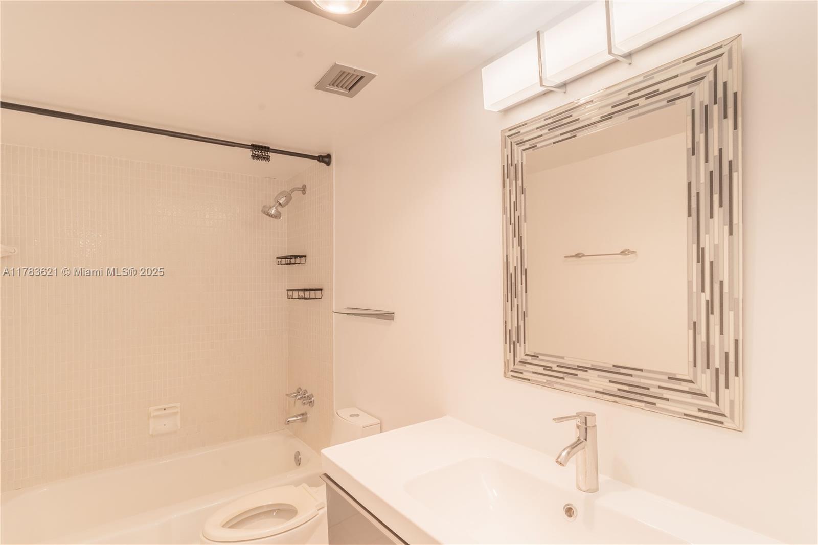 WHITE EGRET CONDO - Residential