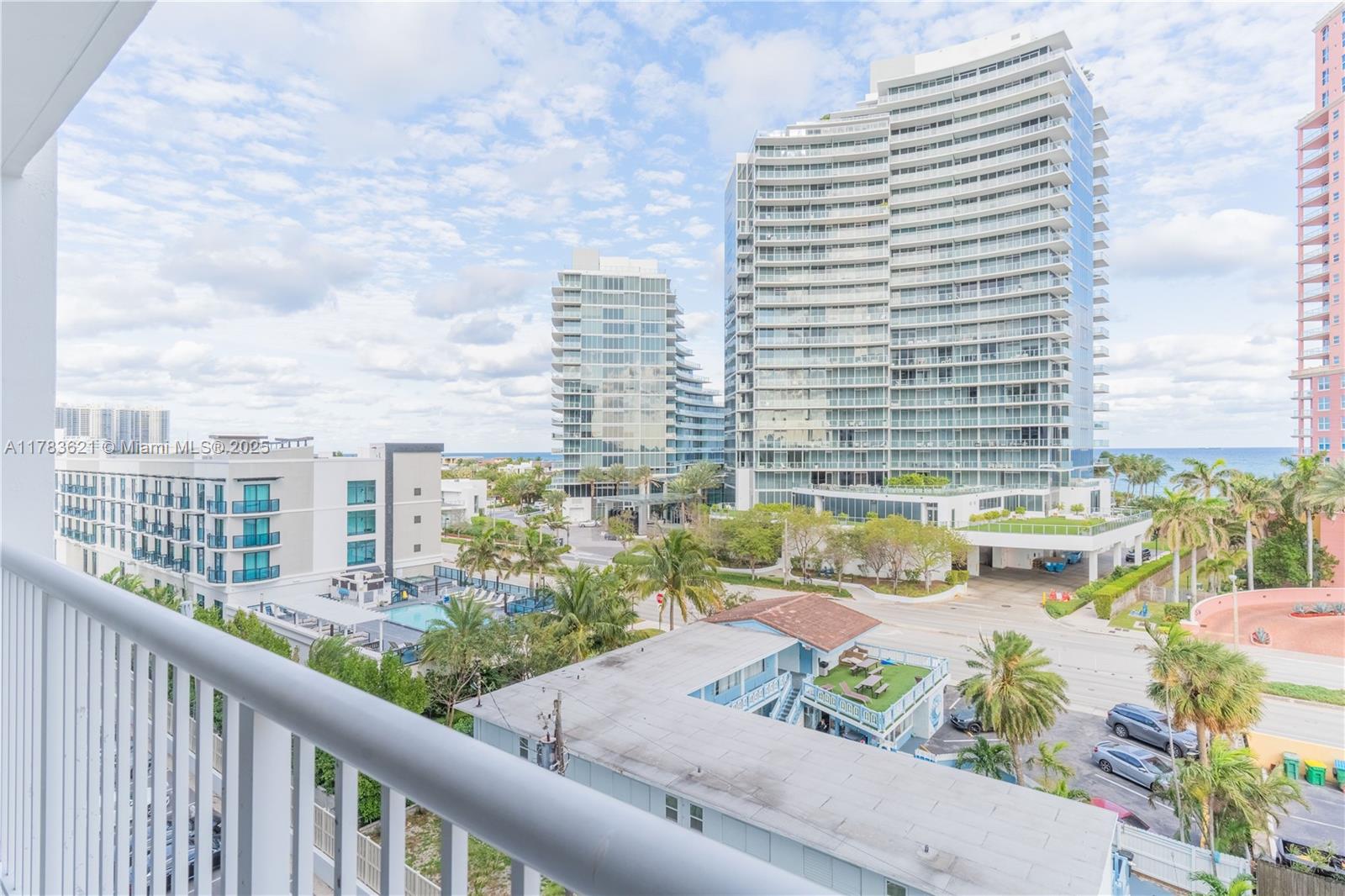 WHITE EGRET CONDO - Residential