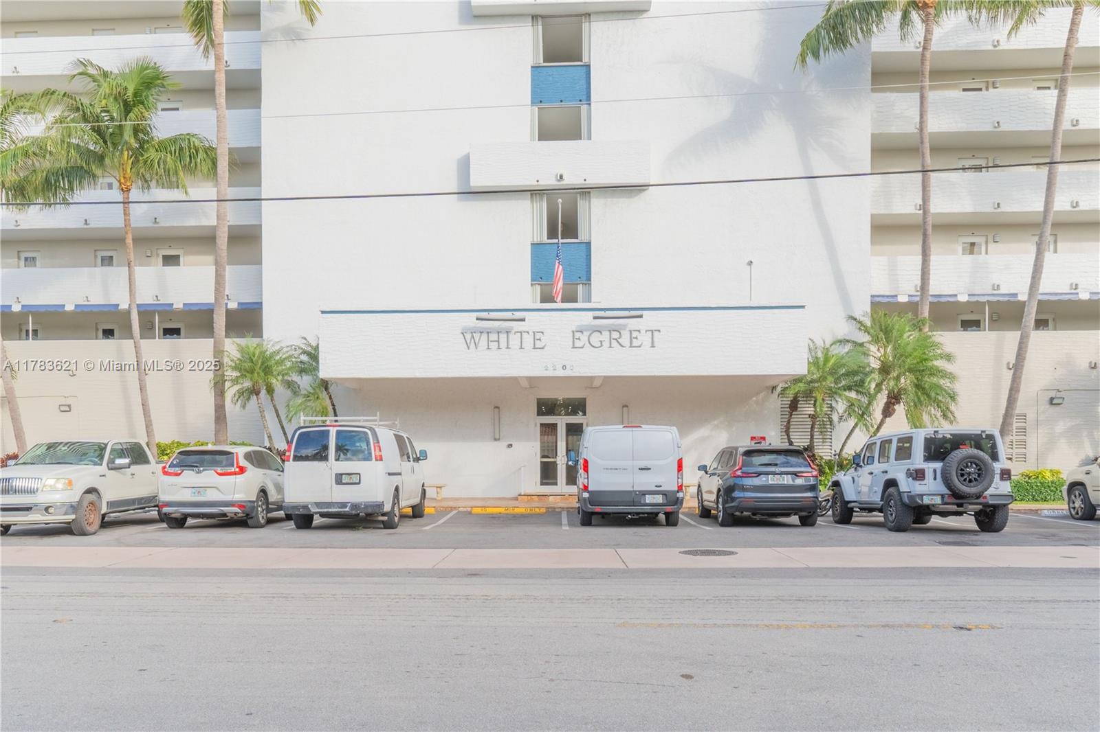 WHITE EGRET CONDO - Residential